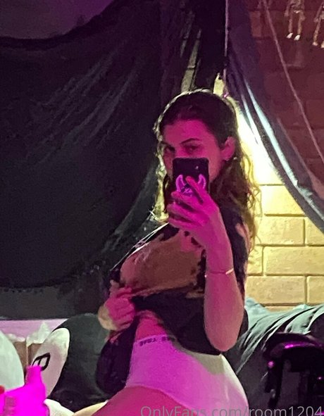 room1204 pornstar erotic image