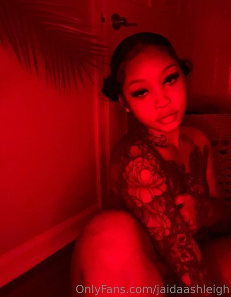 jaidaashleigh perfect model img