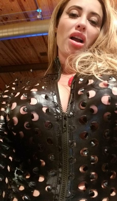 evabnotty hd actress pic