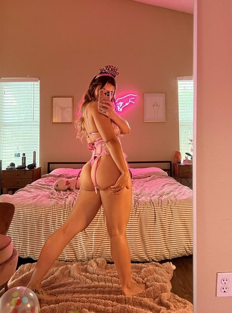 laurentheworm nude actress images