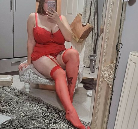 Kawigirl98 exclusive actress photo