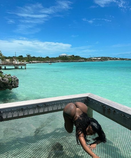 Lovelyruthiee pornstar naked picture