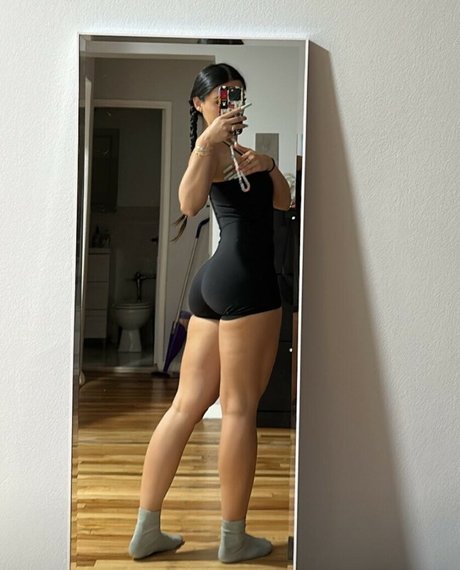 foreign matee sexy model gallery