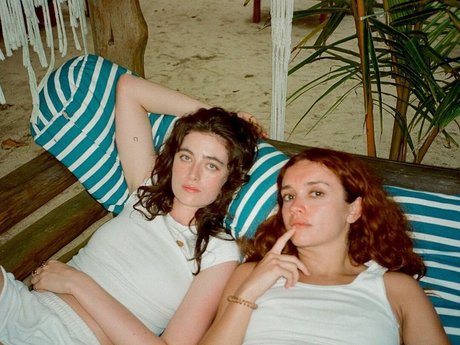 Millie Brady adult star photo