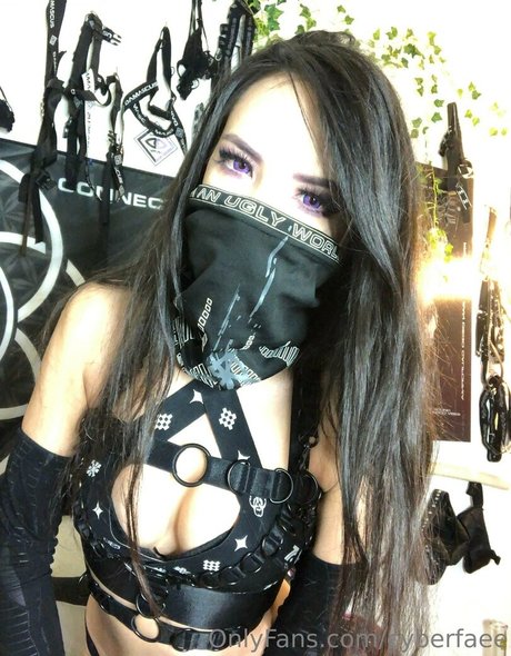 cyberfaee beautiful actress img