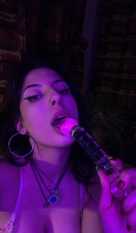 nadeleine pornstar high quality pictures