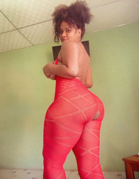 Mitchell Calero model pretty archive