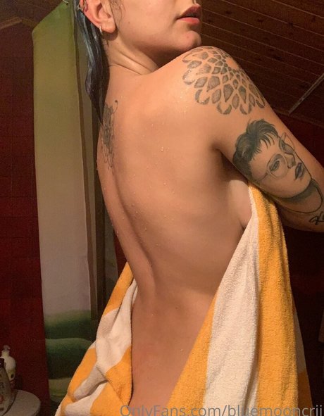 bluemooncrii pornstar gallery