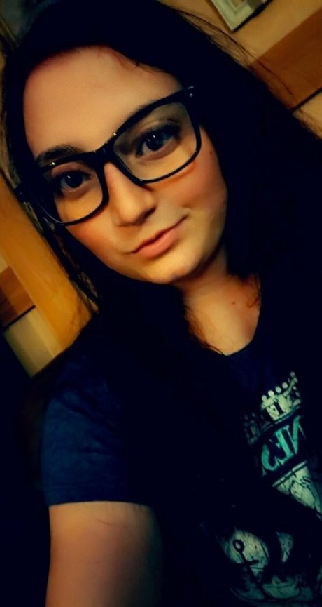 sarahyournaughtygirl69 star naked archive