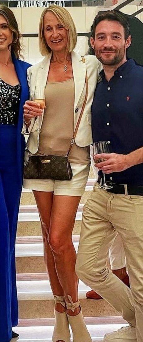 Carol McGiffin star porn pics