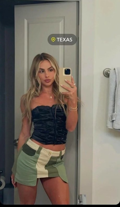 Cavinder Twins free actress pic