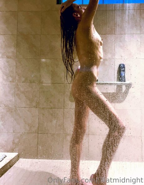 jillatmidnight beautiful star pic