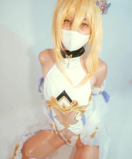 Yawarakai Luna pretty actress image