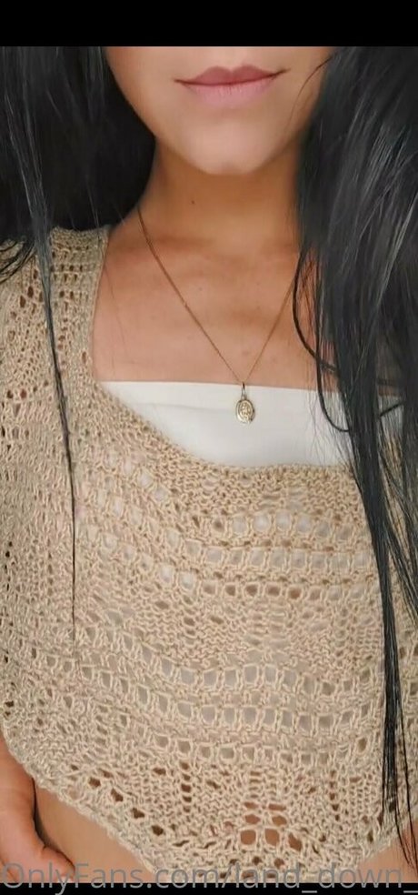 land down under gal model perfect pic