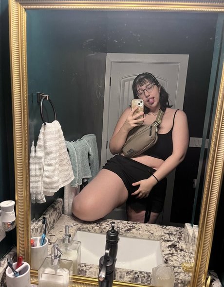 Icedmelontt model gallery