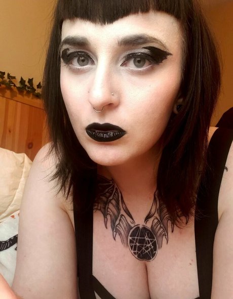 avidscreamer nude pornstar images