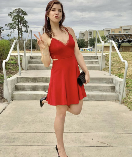 Nicole Frye nude star pics