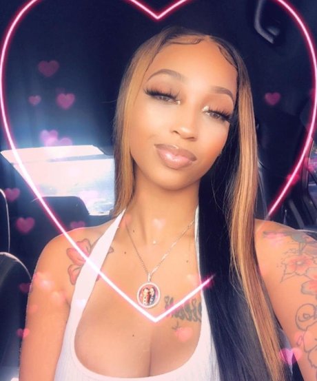 petite wife onlyfans art naked pictures