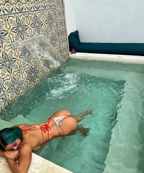 Selena Rivers exclusive model img