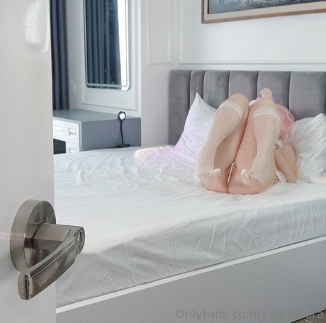 youraldora star free img