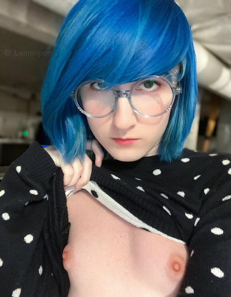 lemmipon high quality model photos