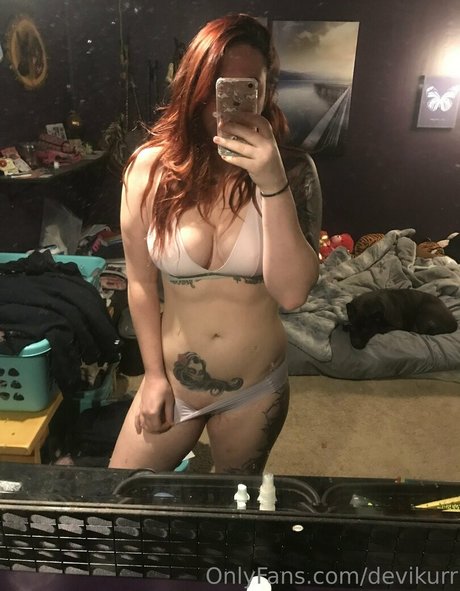 devikurr hot model images