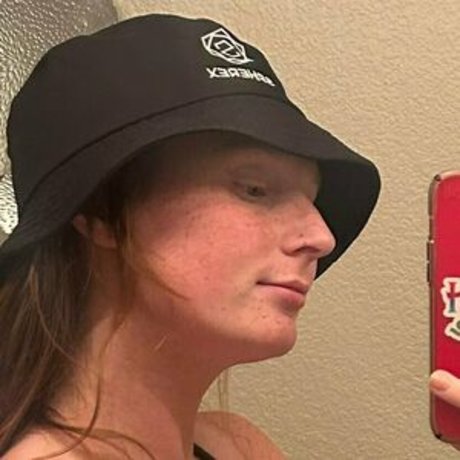 lil strawberry red model hd photo