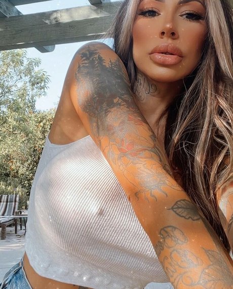 therosiemiller star high quality image