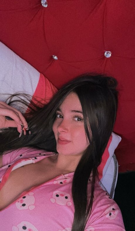 Lucyy tayy pornographic model photo