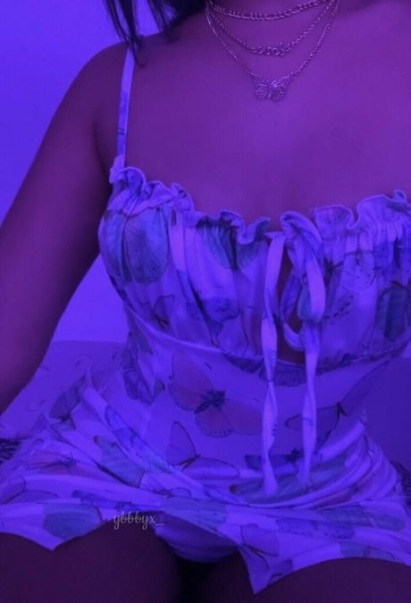 Ybbbyx model sexy picture