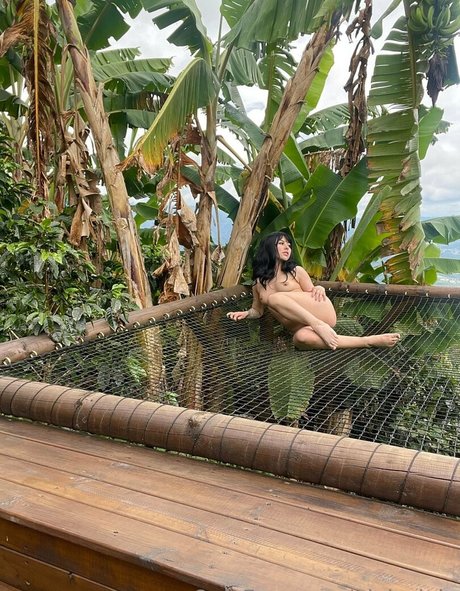 itspixie nude model pictures