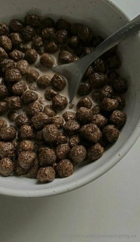 sunny bunny xx porn actress pictures