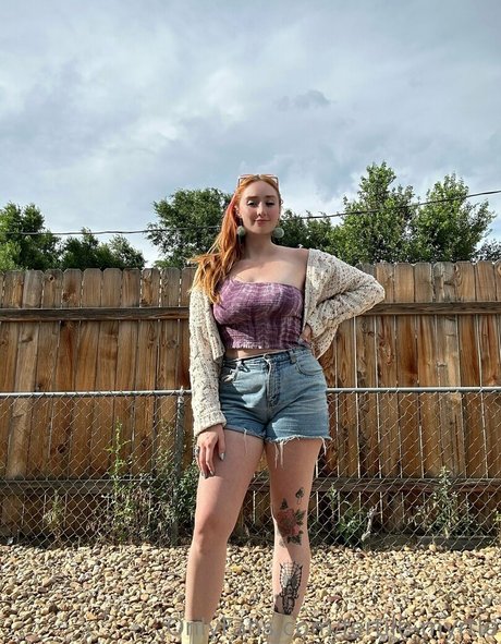 Fertile Myrtle actress pic