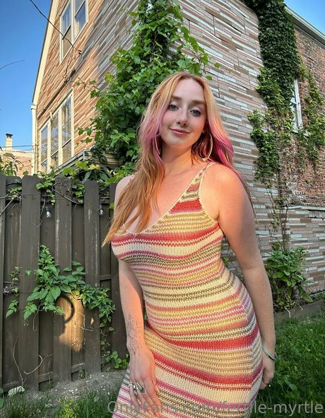 Fertile Myrtle free model photo