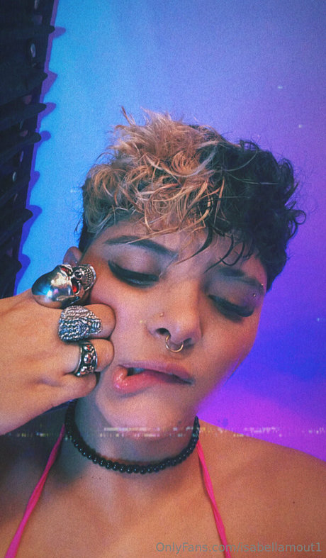 isabellamout1 nice actress pictures