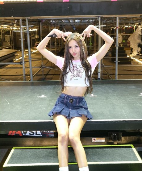 Lisa Manoban perfect model archive