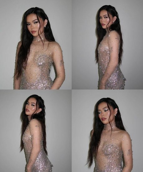 Lisa Yamada erotic model img