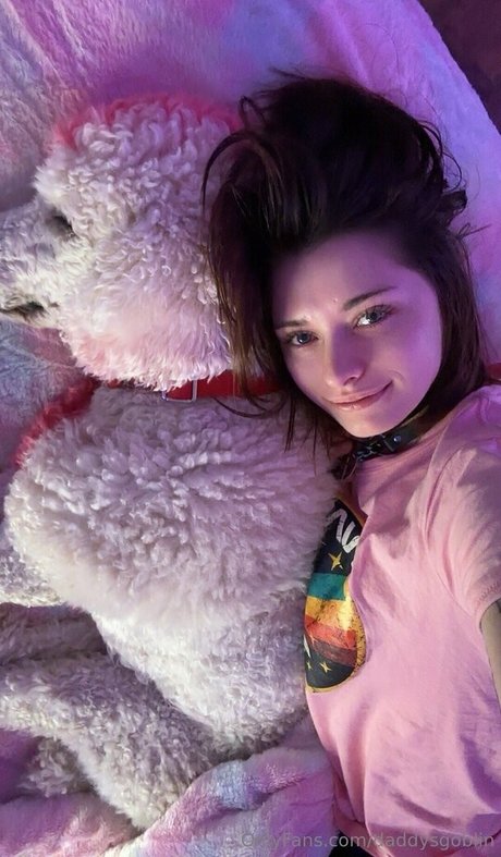 daddysgoblin sexy actress pic