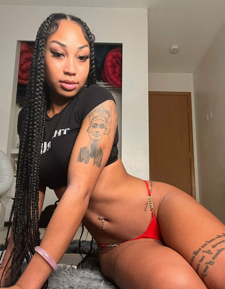 exoticblasiann nice actress photo