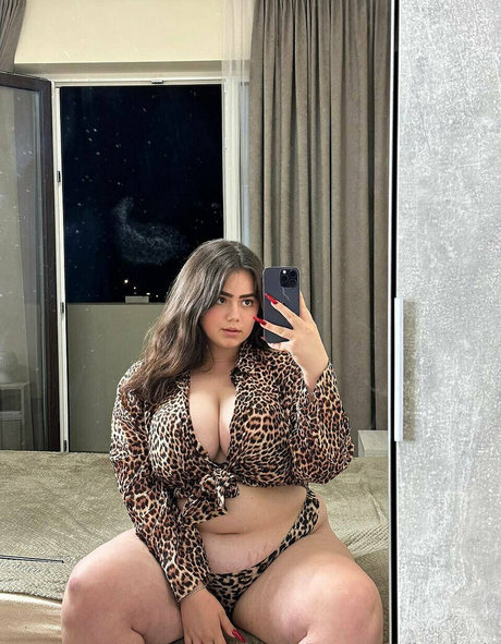 elizza beth hot pornstar photos