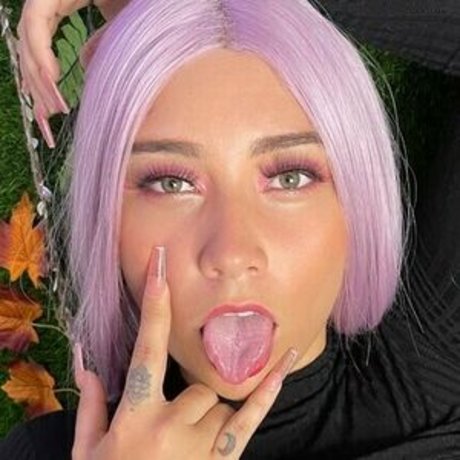 thesweett model nude archive