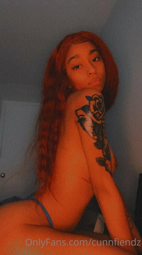 thereddragon2x sexy model image