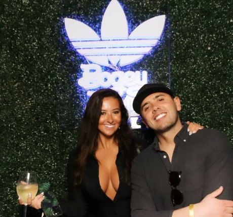 Sondra Telarroja model exclusive photo