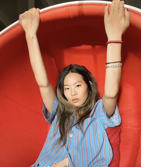 Nicole Kang star art photos