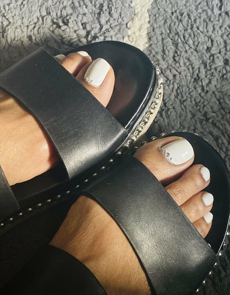 vee feet pornstar high quality archive