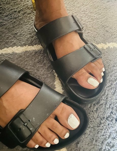 vee feet model xxx img