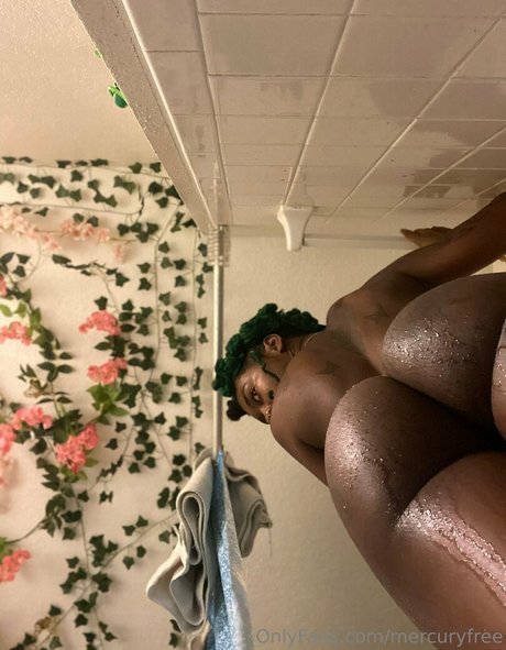 mercuryfree model beautiful image