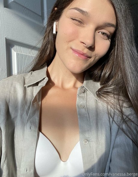 Vanessa Berge adult actress image