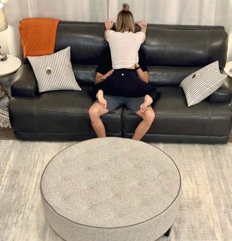 OnlyEllieVIP pretty actress galleries