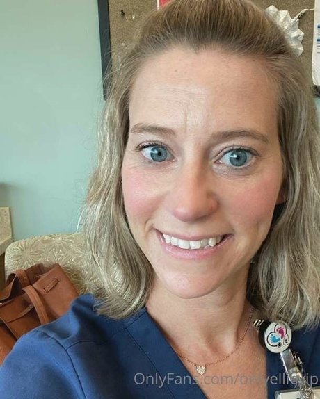 OnlyEllieVIP erotic pornstar photo
